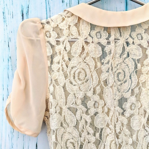 3/$20 Anthropologie Moulinette Souers Lace Up Top - Picture 3 of 7